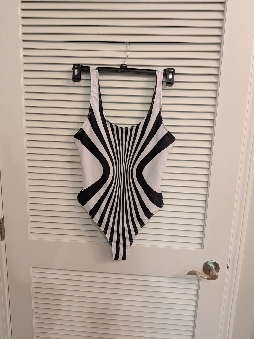 Classic Black & White Girls' One-Piece Swimsuit Size XL New No Tag